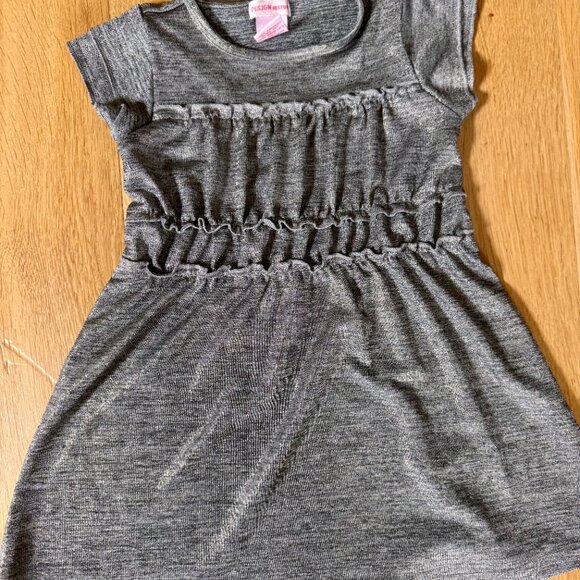 Bundle: Design History Dress + Tuc Tuc Metallic Jacquard Shorts – Girls 3T/3-4Y - Picture 2 of 3